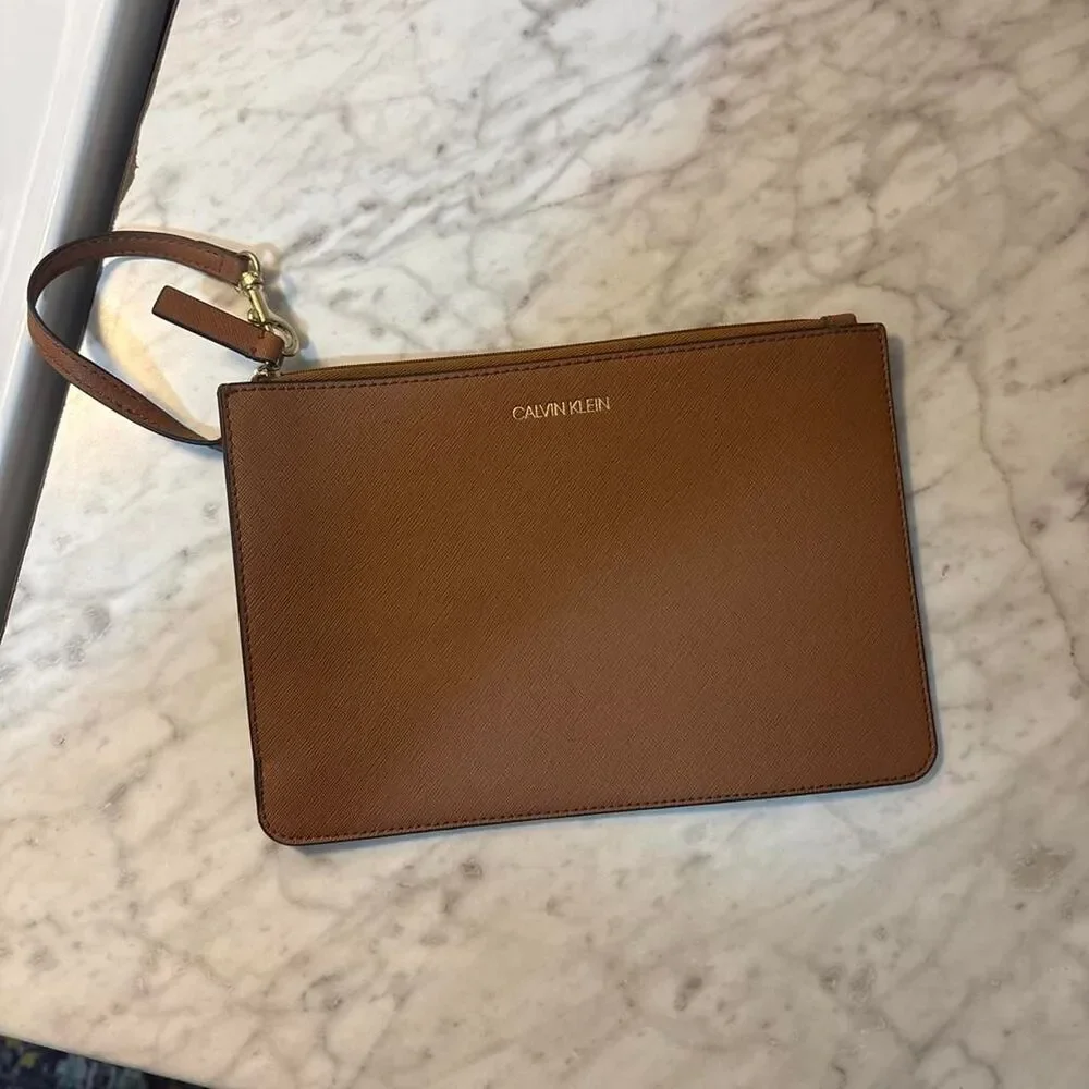 Calvin-klein Women's Brown and Tan Wallet-purses